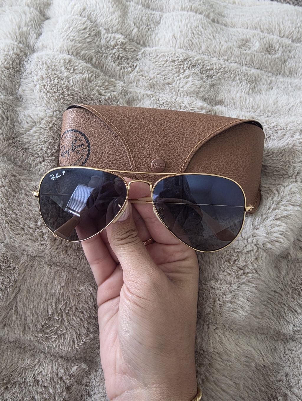 Ray-Ban 3025 Size 5814. Large Gold Metal Aviator Sunglasses